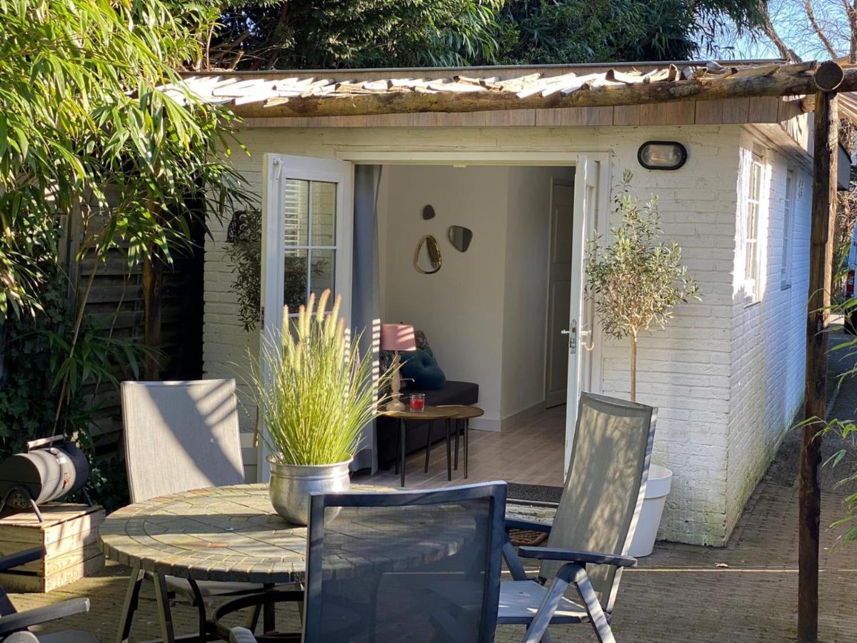 Lief Binnen, Bij Bos Duin En Dorp